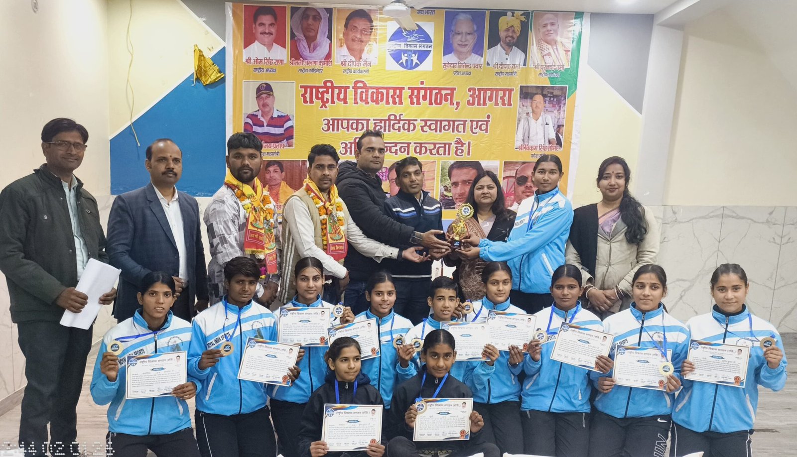 .के. पैंथर बालिका खो-खो टीम के सम्मान में भव्य समारोह