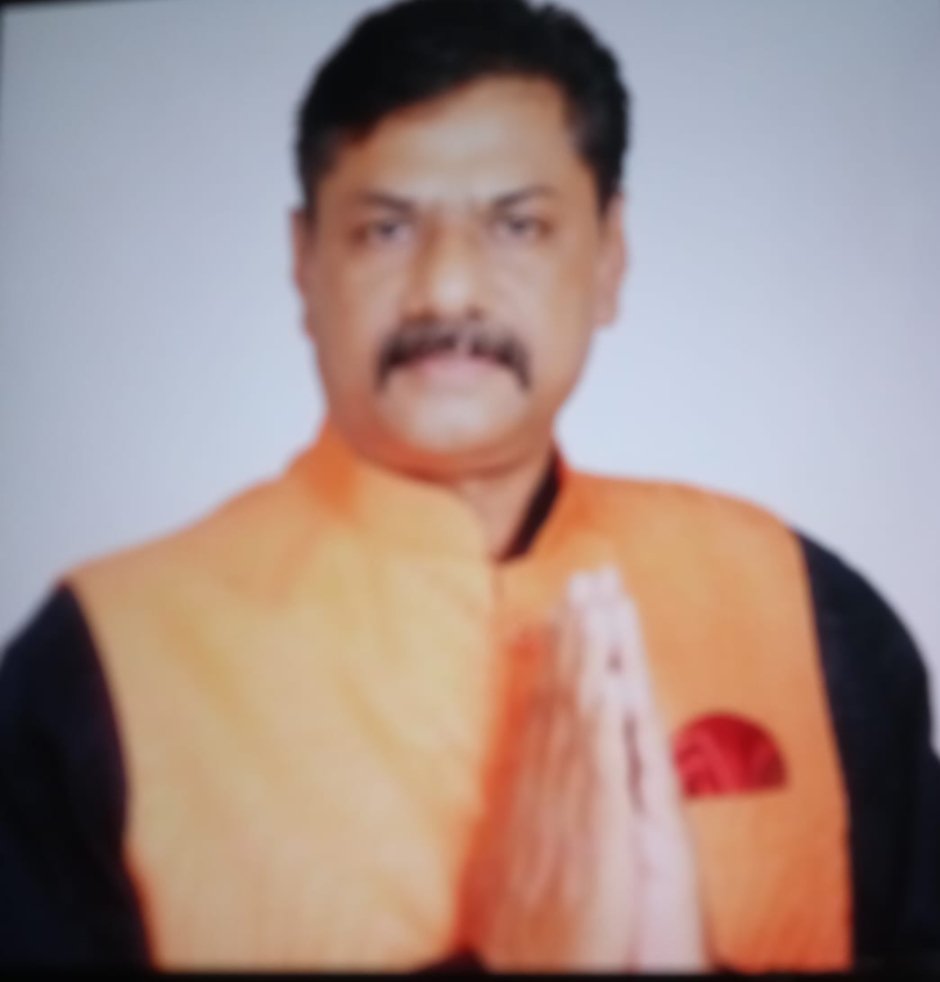 गुजरात प्रदेश जूनागढ़ जिले के गिरनार पर्वत की तलहटी में पवित्र भव नाथ महादेव मंदिर के मृग कुंड में स्नान करने पर उठा विवाद ब्रह्मांड समाज के अग्रडिय श्री अतुल भाई दवे ने उठाए सवाल