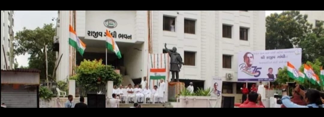 गुजरात प्रदेश कांग्रेस कमेटी अध्यक्ष श्री अमीत भाई चावड़ा ने स्थानीय स्वराज चुनावों को लेकर पार्टी में विभिन्न समितियों का गठन किया जिसमें