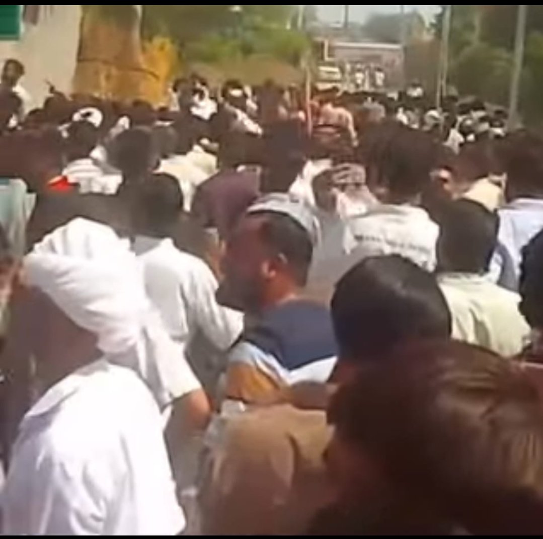 गुजरात प्रदेश के बनासकाठा जिले के आगड़ तहसील के उड़ गांव में दो अलग अलग समुदाय के प्रेम विवाह पर मचा बवाल बात तोड़फोड़ तक पहुंची माहौल लोहे के चने चबाने जैसा रहा