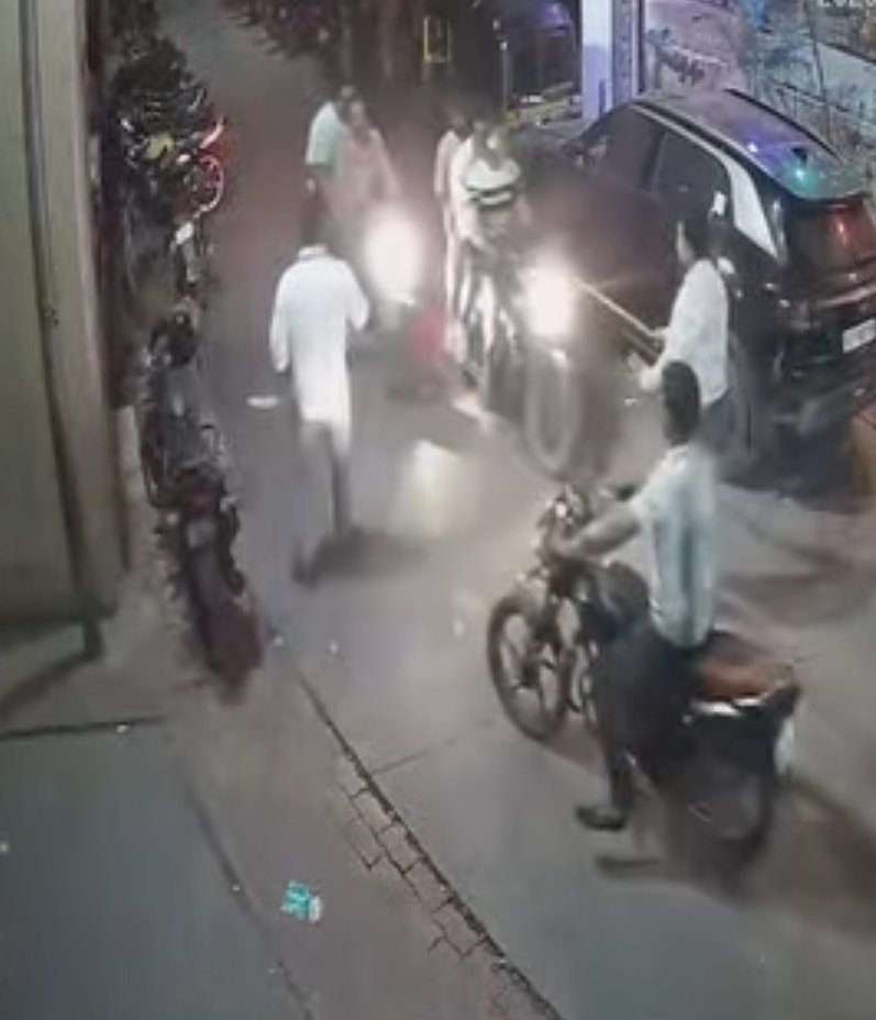 गुजरात प्रदेश सुरत शहर के गोदादरा विस्तार में शिकारी खुद शिकार हो गया क्या फिल्मी स्टाइल है