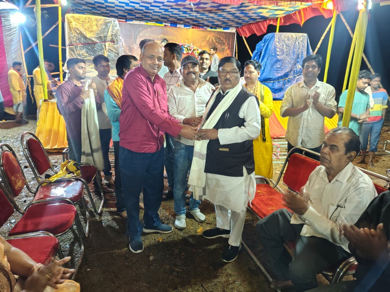 पाकुड़िया में श्री विष्णु महायज्ञ का भव्य शुभारंभ, विधायक स्टीफन मरांडी ने किया उद्घाटन