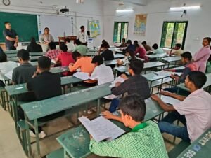 पाकुड़ में सीएम स्कूल ऑफ एक्सीलेंस की 11वीं प्रवेश परीक्षा शांतिपूर्ण संपन्न, 30 अप्रैल को आएगी मेधा सूची