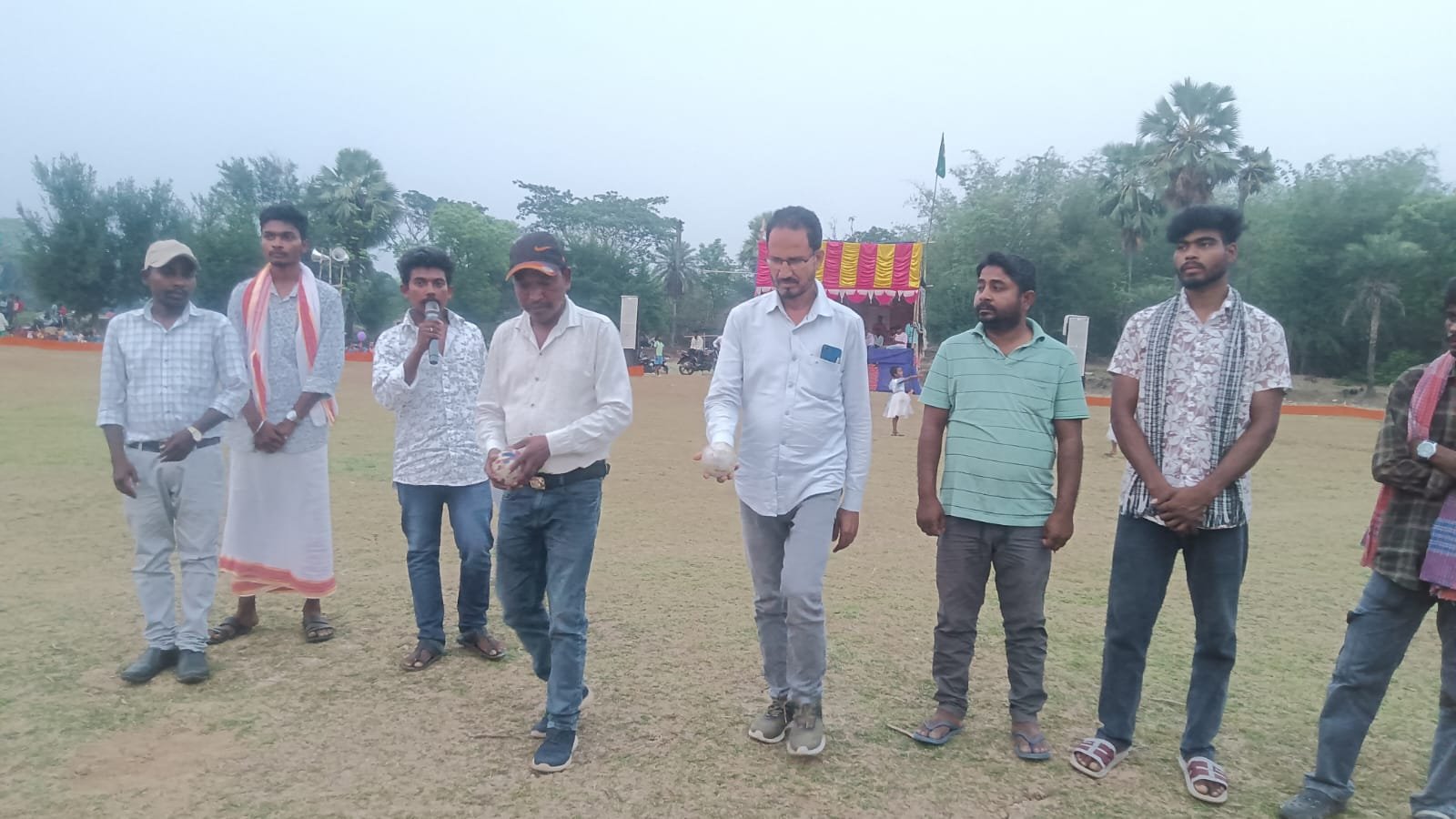 बंगाल इलेवन ब्रदर्स ने जीता गेंदरेच बॉल का खिताब, 30 हजार के इनाम पर जमाया कब्जा