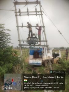 विधायक स्टीफन मरांडी के प्रयास से सरसाबांध गाँव में रौशन हुए घर, लगे दो नए ट्रांसफार्मर