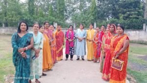 चक बलरामपुर में पेयजल संकट गहराया: समाधान के लिए सक्रिय हुईं कांग्रेस जिला महासचिव मोनिता कुमारी, जल्द होगी डीप बोरिंग