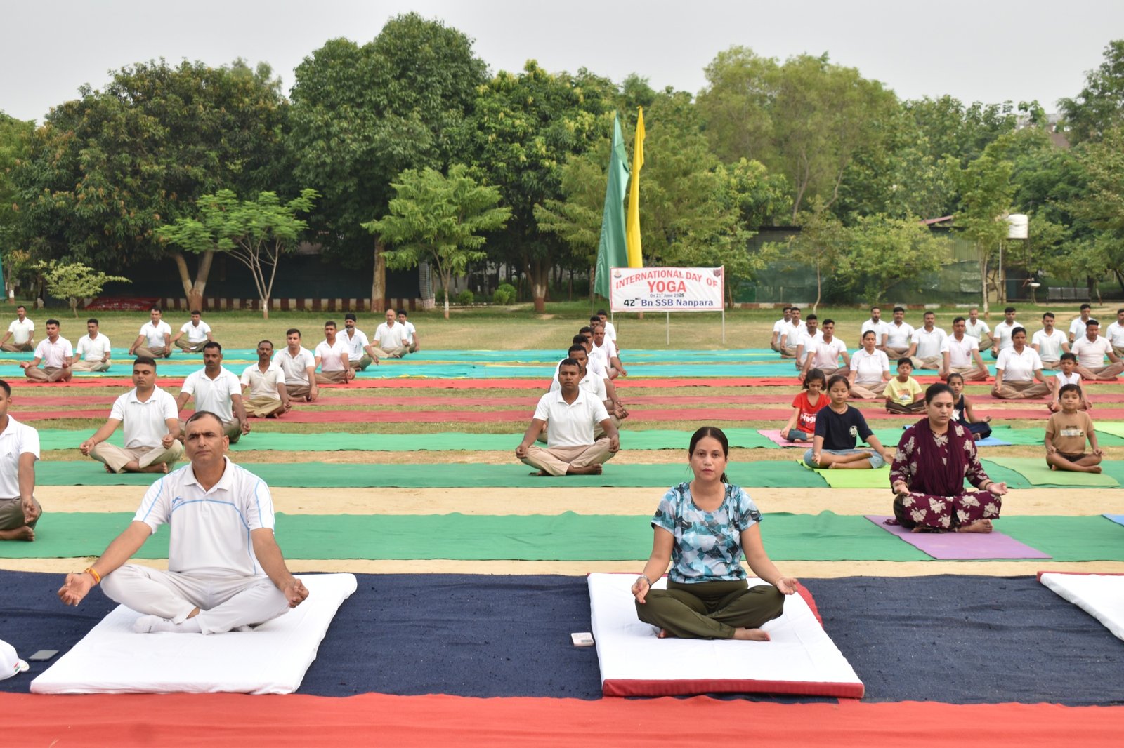 बहराइच * अंतर्राष्ट्रीय योग दिवस पर 42 वीं वाहिनी एसएसबी कमांडेंट के नेतृत्व में योग शिविर का हुआ आयोजन *मनोज त्रिपाठी