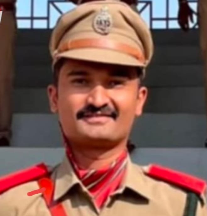 लकड़ी तस्करों का पीछा करते आर एफ ओ विकास देसाई सहित दो की मौत