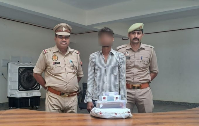 खंदौली पुलिस और एसओजी/सर्विलांस की संयुक्त कार्रवाई, 3900 रुपये नकद व मोबाइल बरामद