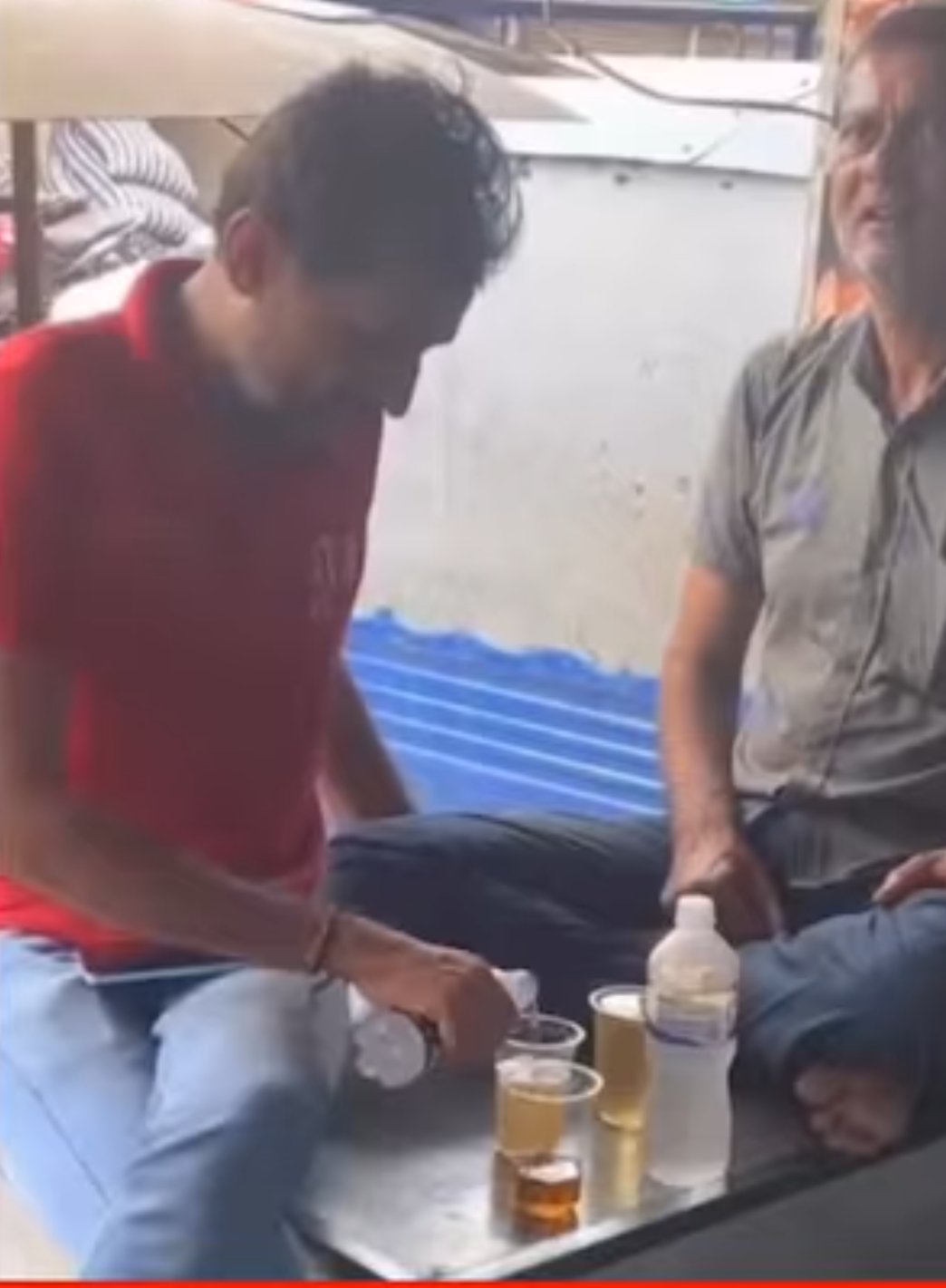 गुजरात प्रदेश के भावनगर में जहरीली शराब पीने से लोगों की मौत के बाद सरकार से आम नागरिको कि अपील