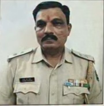 A C B ने 25000 हजार रूपए की रिश्वत लेते हुए सुरत महा नगर पालिका+++++++