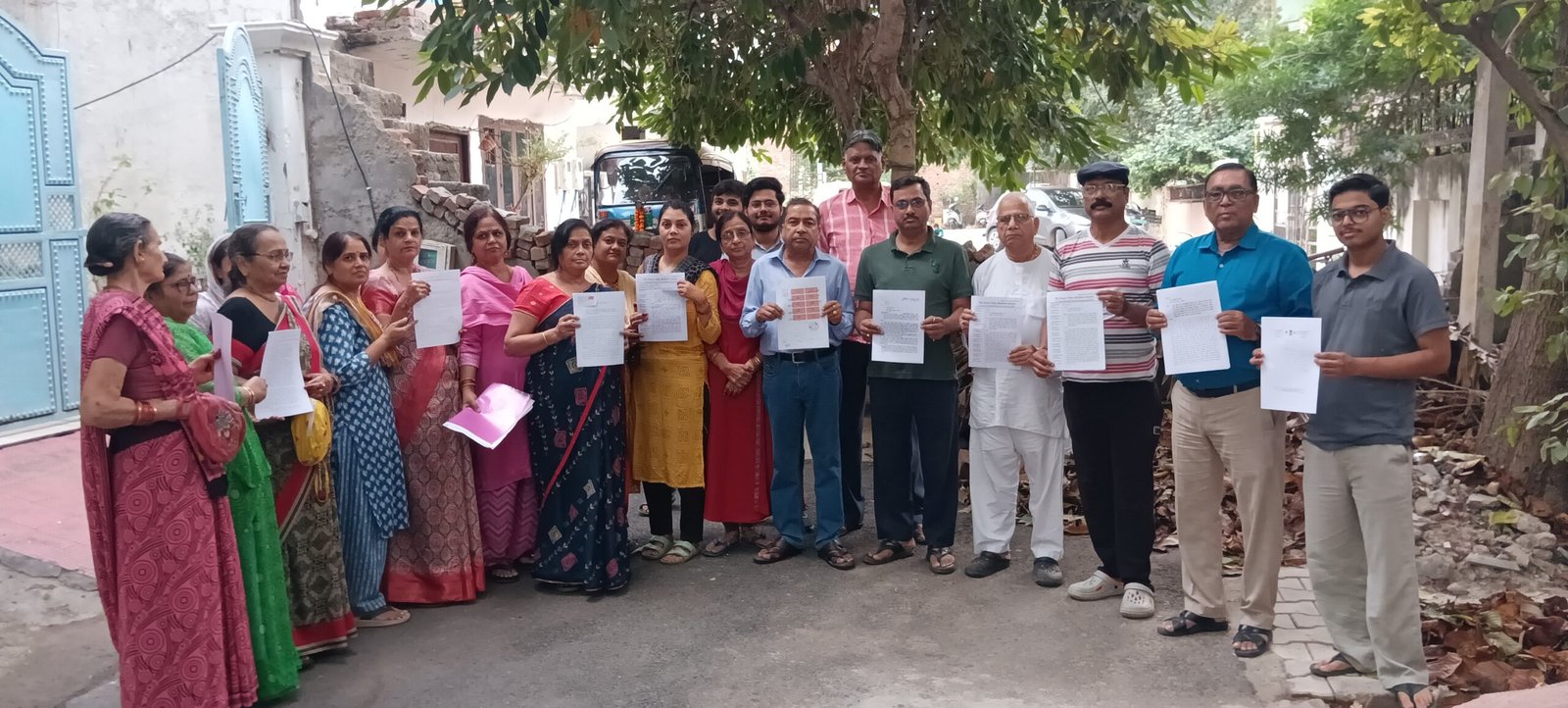 सरयू विहार में नगर निगम और ADA की टीम पहुंचने से मचा हड़कंप, बिना आदेश और पहचान पत्र के नापजोख करने का आरोप